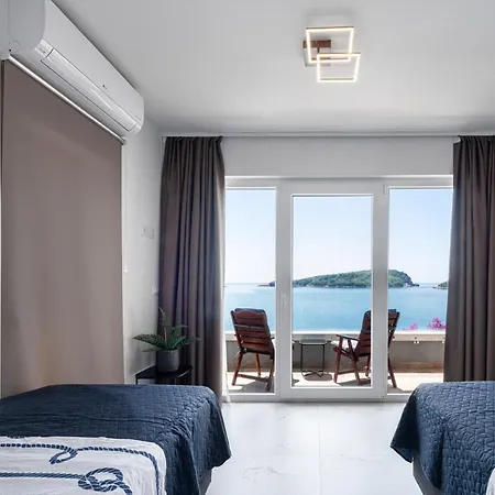 Amazing Beach Villa Becir Near Dubrovnik