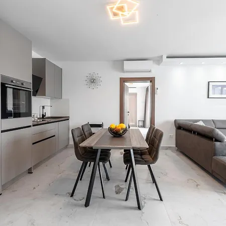 Amazing Beach Villa Becir Near Dubrovnik Villa