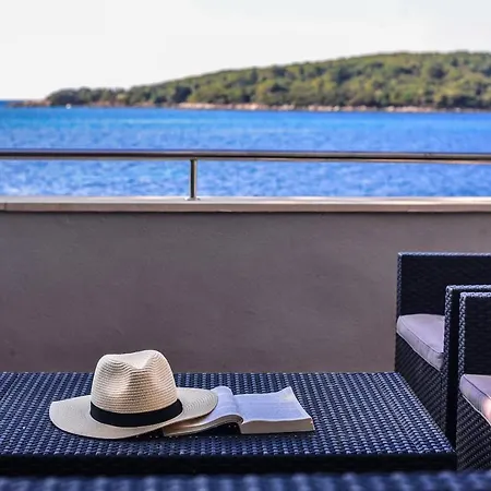 Amazing Beach Villa Becir Near Dubrovnik * Molunat