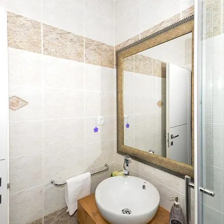 Amazing Beach Villa Becir Near Dubrovnik